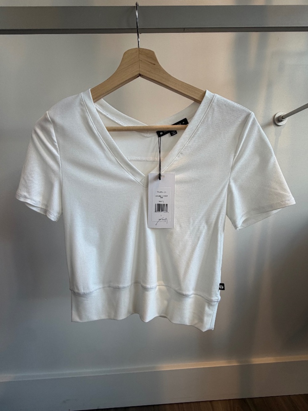 Thrive Société Double V Crop T
